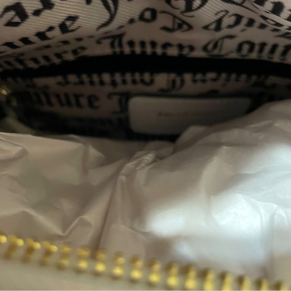 Juicy Couture - Picture 4 of 9
